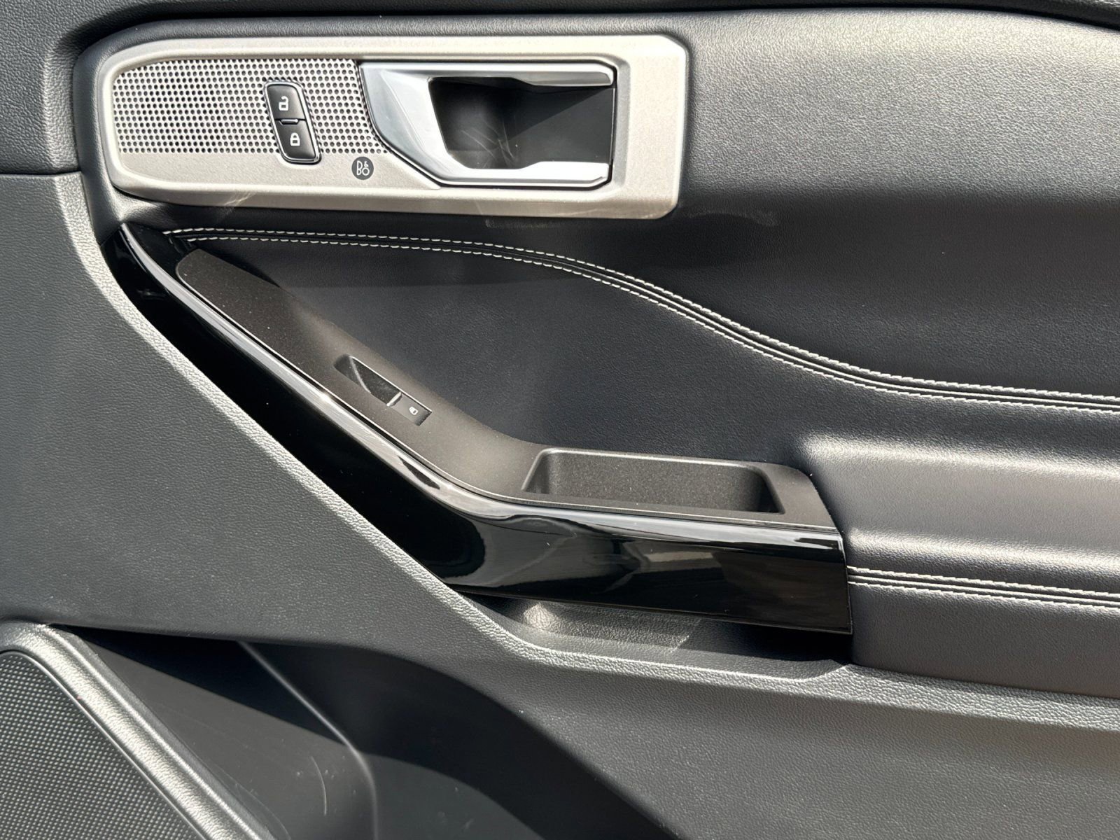 Used 2022 Ford Explorer ST w/ Equipment Group 401A image 22