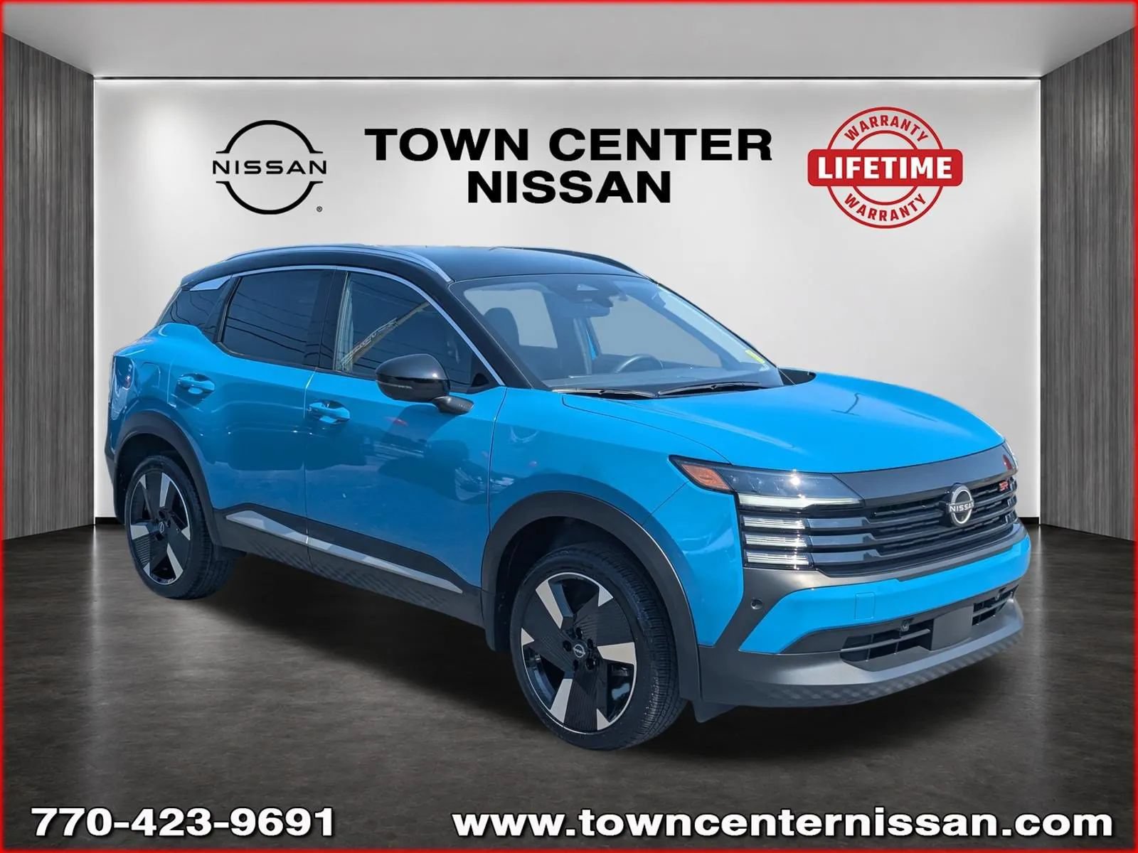 Used 2025 Nissan Kicks SR FWD image 1