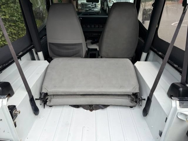 Used 1992 Jeep Wrangler Islander AWD/4WD image 27