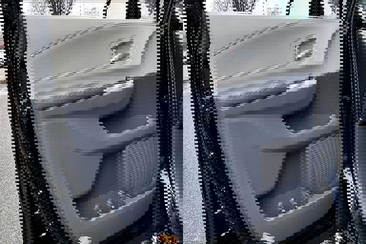 Used 2023 Toyota Sienna XLE image 21