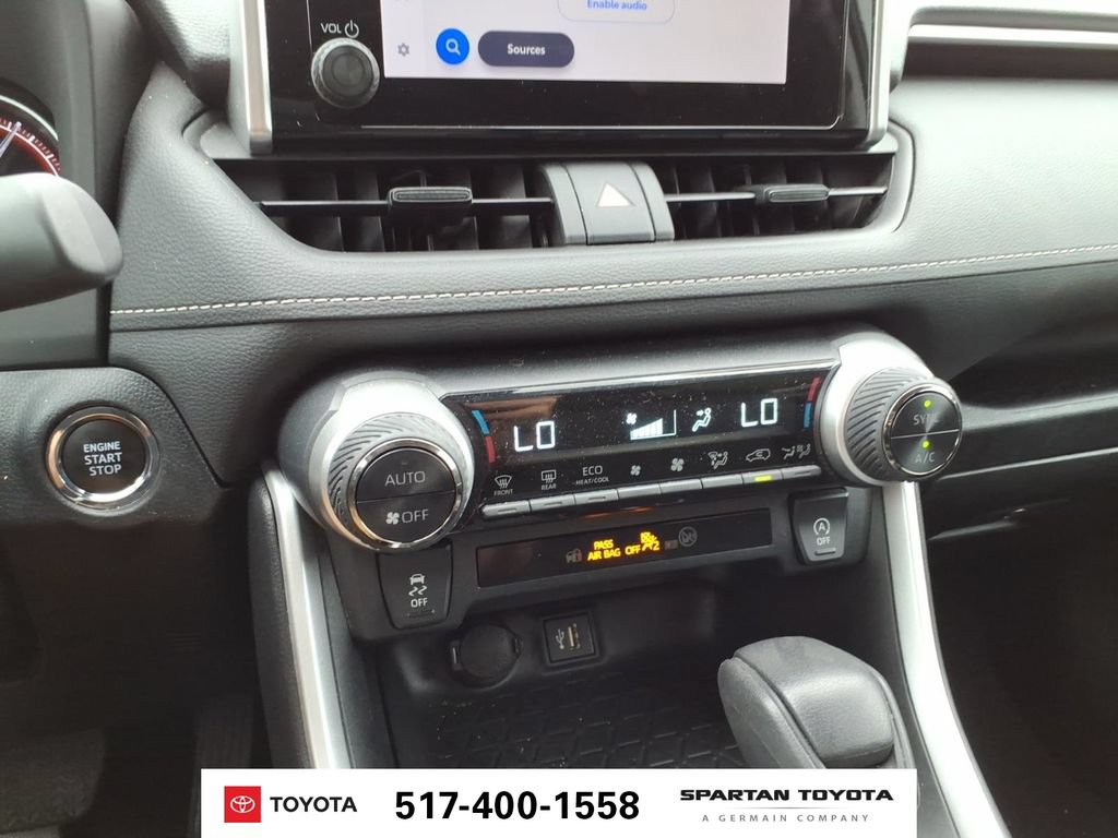 Used 2024 Toyota RAV4 XLE FWD image 22