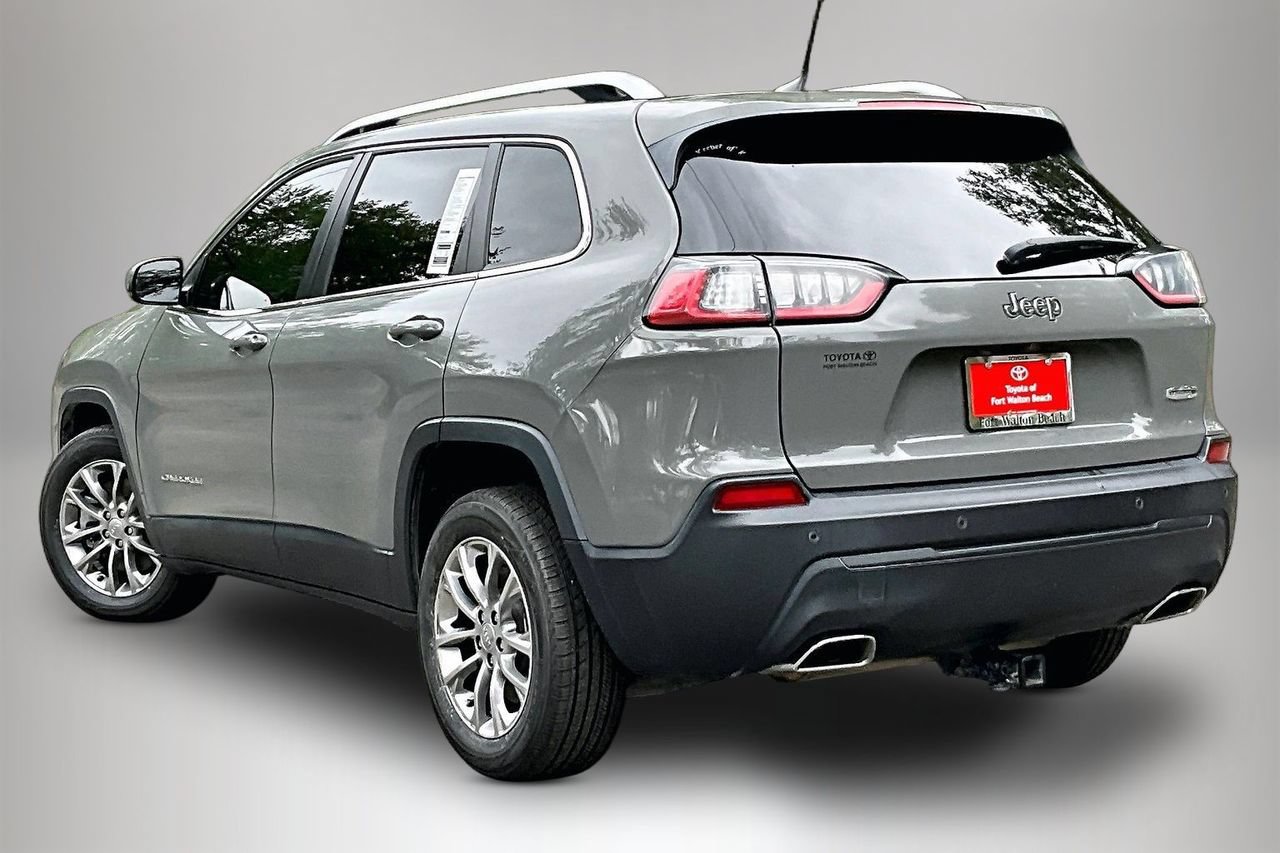 Used 2021 Jeep Cherokee Latitude Lux w/ Comfort/Convenience Group FWD image 4