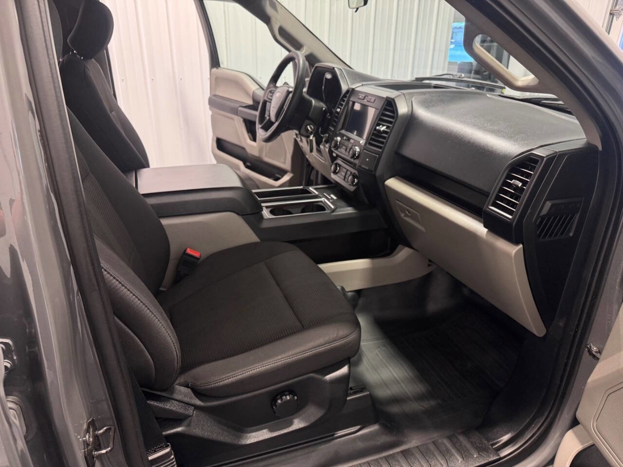 Used 2018 Ford F150 XL w/ Equipment Group 101A Mid image 15