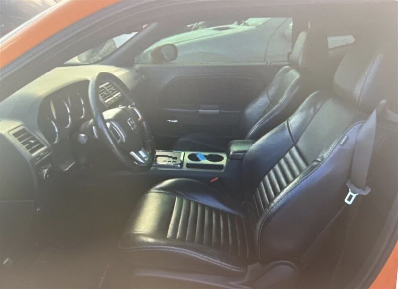 Used 2014 Dodge Challenger R/T Plus RWD image 9