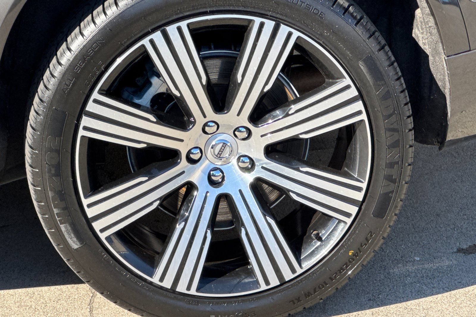Used 2023 Volvo XC90 T8 Plus w/ Protection Package Premier AWD/4WD image 11