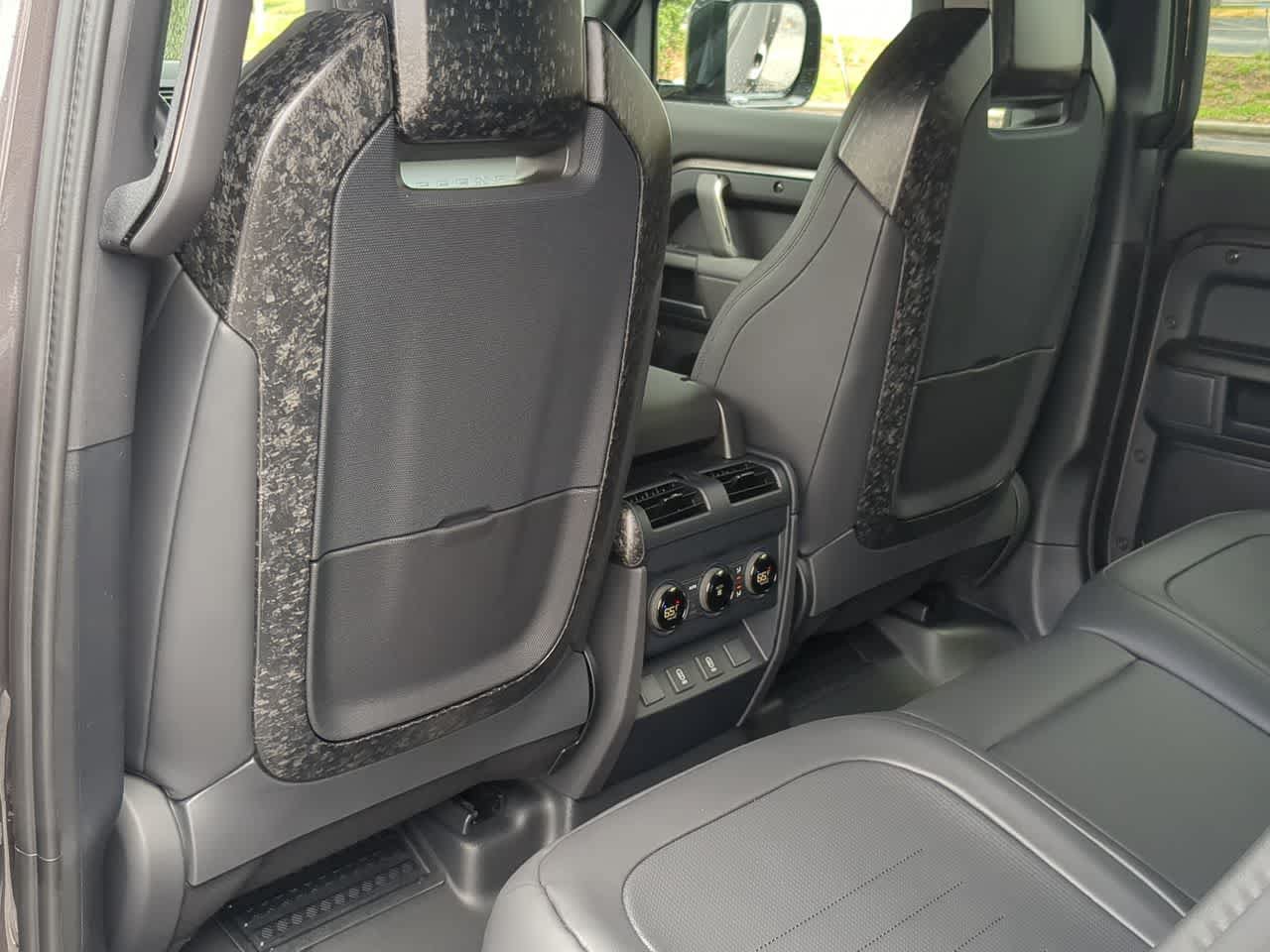 New 2026 Land Rover Defender 110 OCTA AWD/4WD image 18
