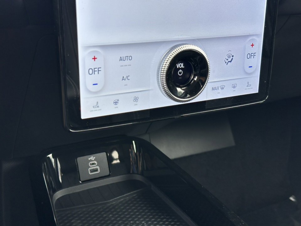 New 2025 Ford Mustang Mach-E Select w/ Comfort Package Lite image 31