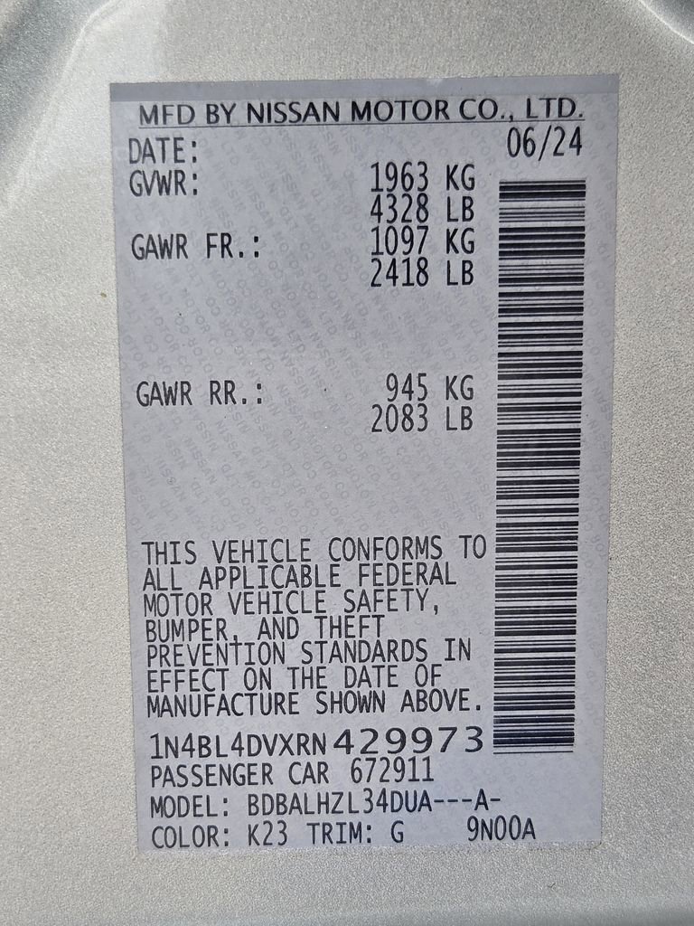 Used 2024 Nissan Altima 2.5 SV FWD image 32