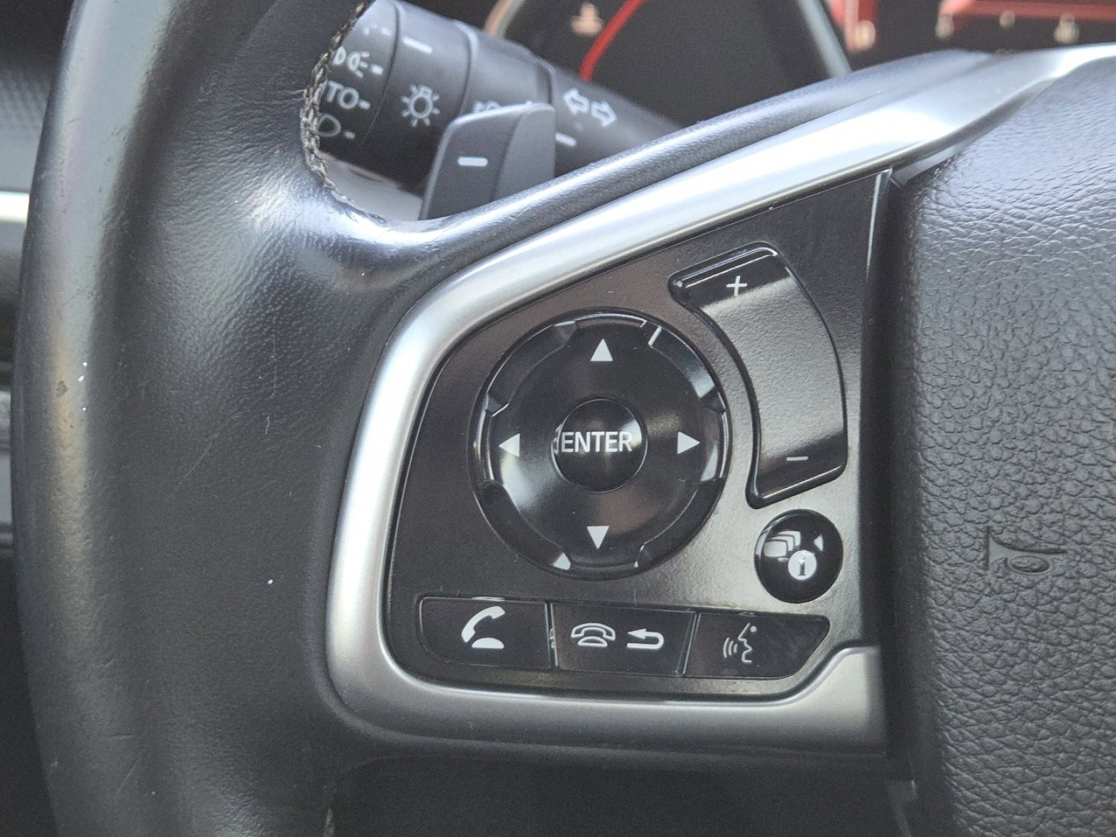 Used 2019 Honda Civic Sport image 29
