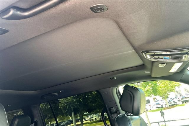 Used 2022 Jeep Wagoneer Series III w/ Premium Group I AWD/4WD image 19
