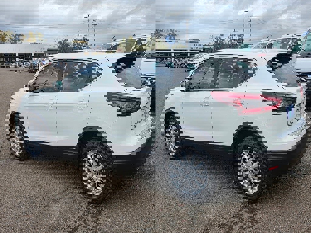 Used 2022 Nissan Rogue Sport S image 29