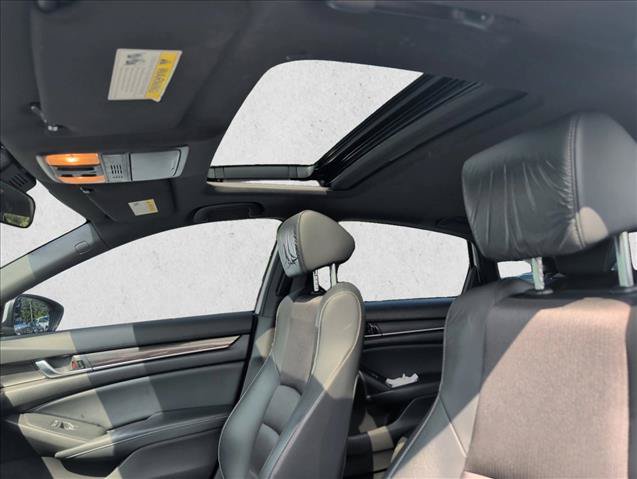 Used 2018 Honda Accord Sport image 10