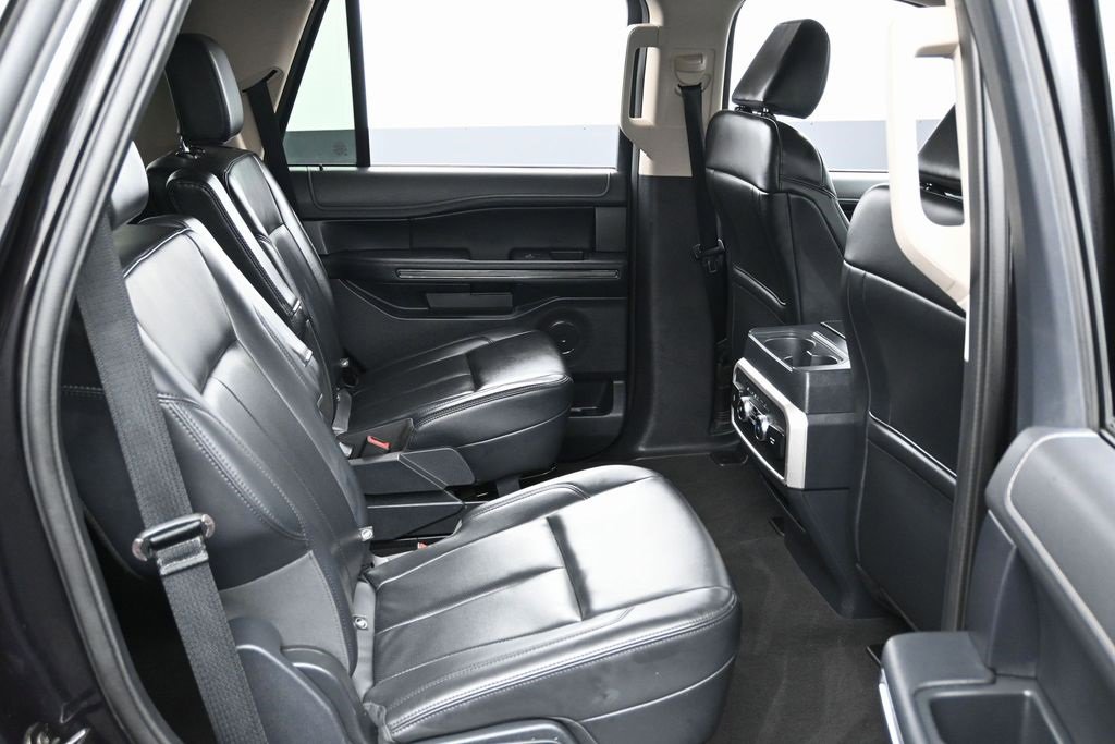 Used 2024 Ford Expedition XLT image 39