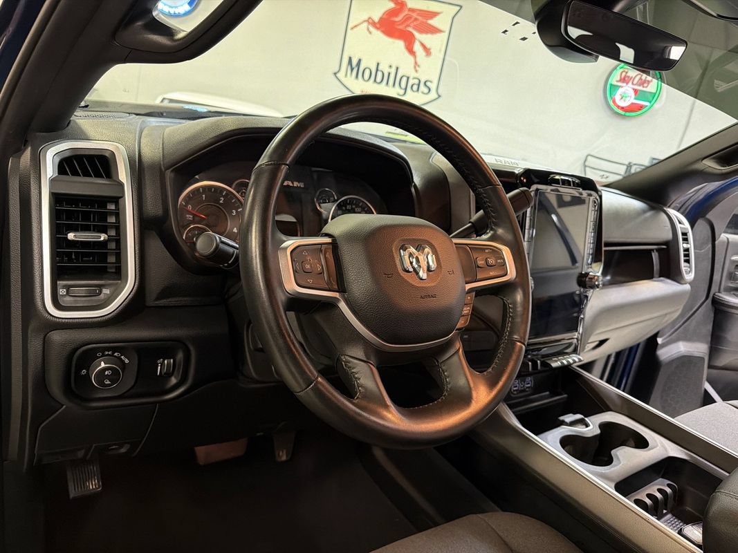 Used 2024 RAM 3500 Big Horn w/ Night Edition AWD/4WD image 28