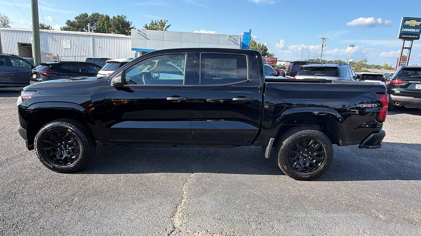 New 2026 Chevrolet Colorado W/T w/ WT Custom Package AWD/4WD image 11