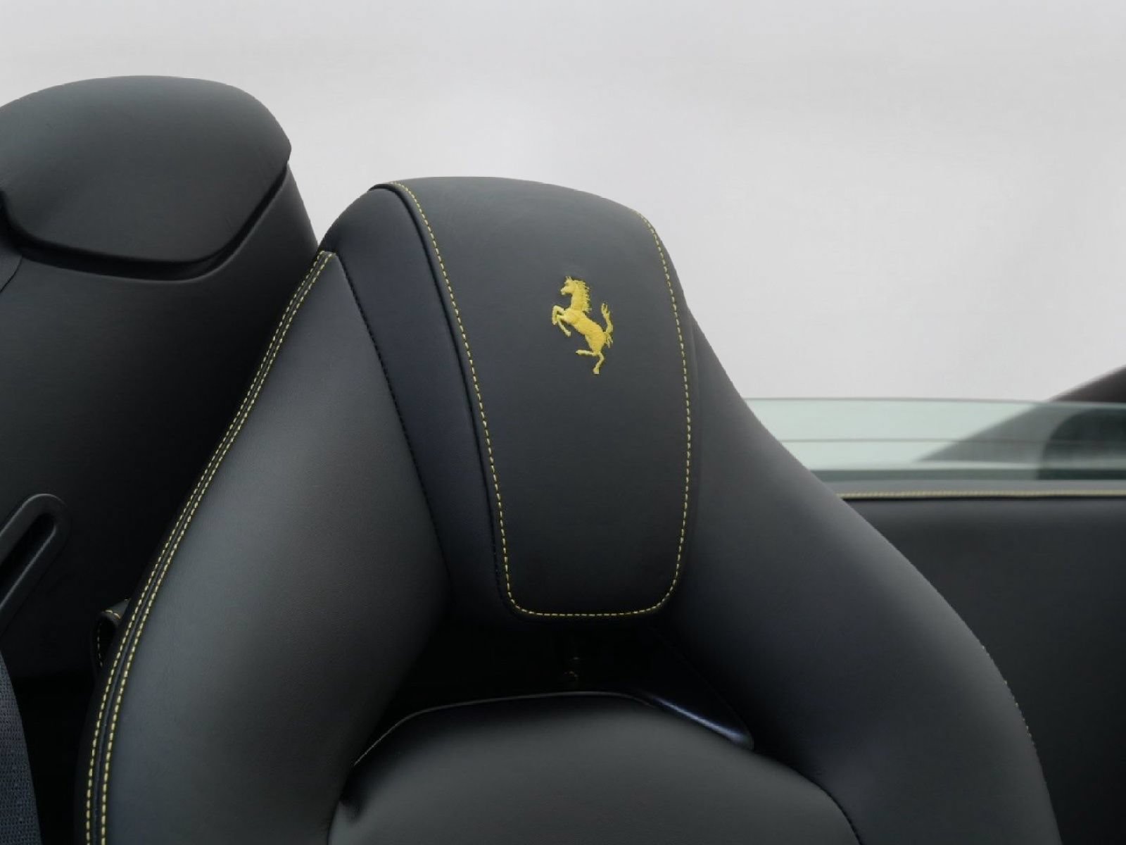 Used 2018 Ferrari 488 Spider RWD image 24