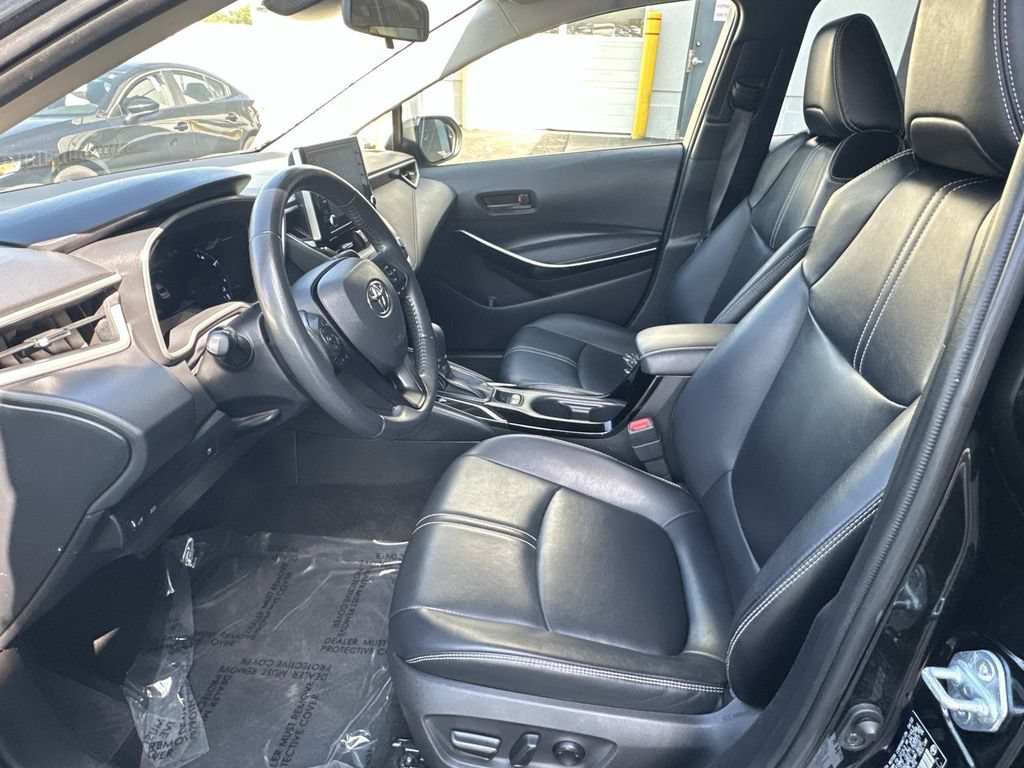 Used 2022 Toyota Corolla LE w/ Premium Interior Package FWD image 27