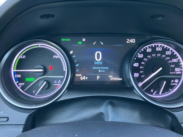 Used 2021 Toyota Camry XSE w/ Cold Weather Package image 22