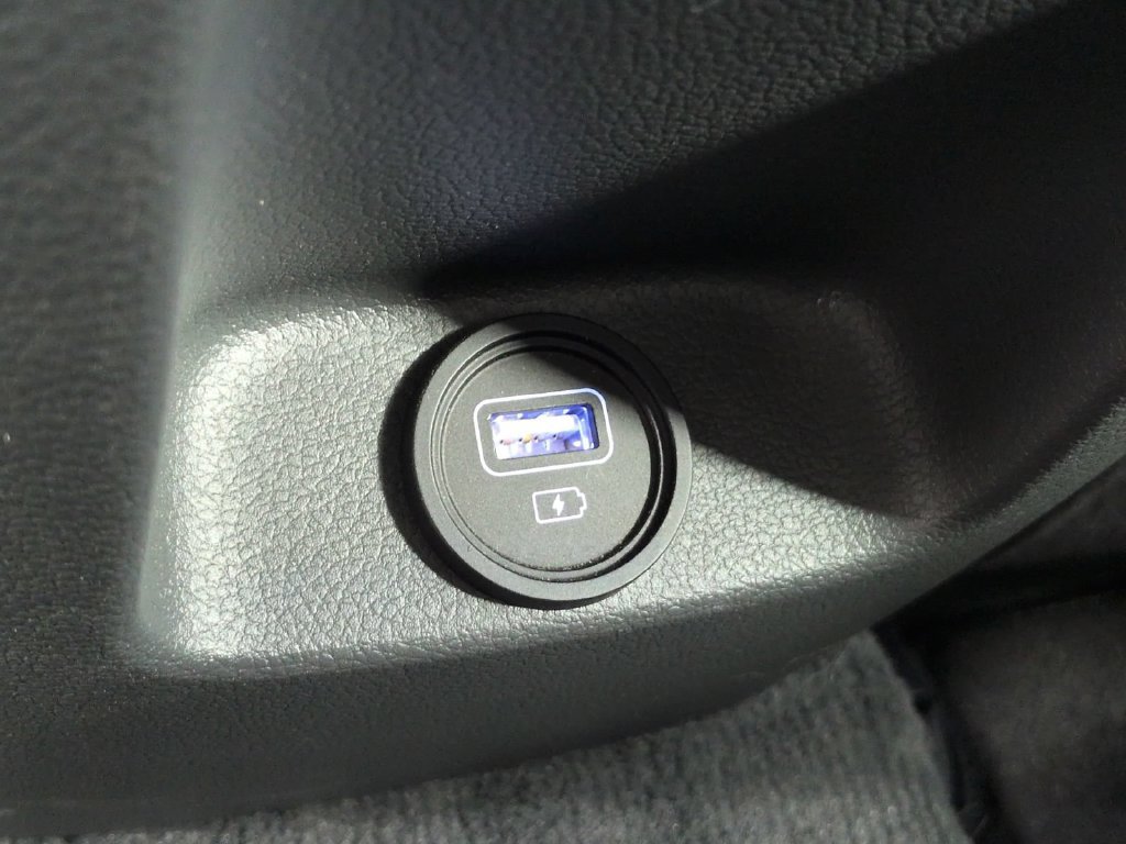 Used 2023 Hyundai Sonata Limited w/ Preferred Accessory Package FWD image 20