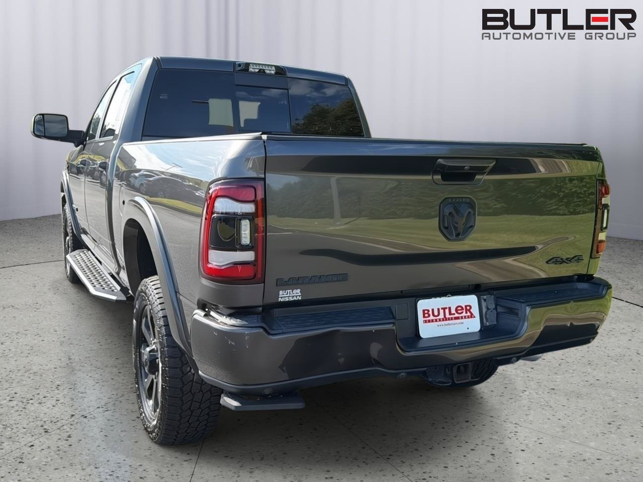 Used 2022 RAM 2500 Laramie w/ Night Edition AWD/4WD image 5