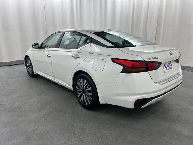 Used 2023 Nissan Altima 2.5 SV FWD image 4