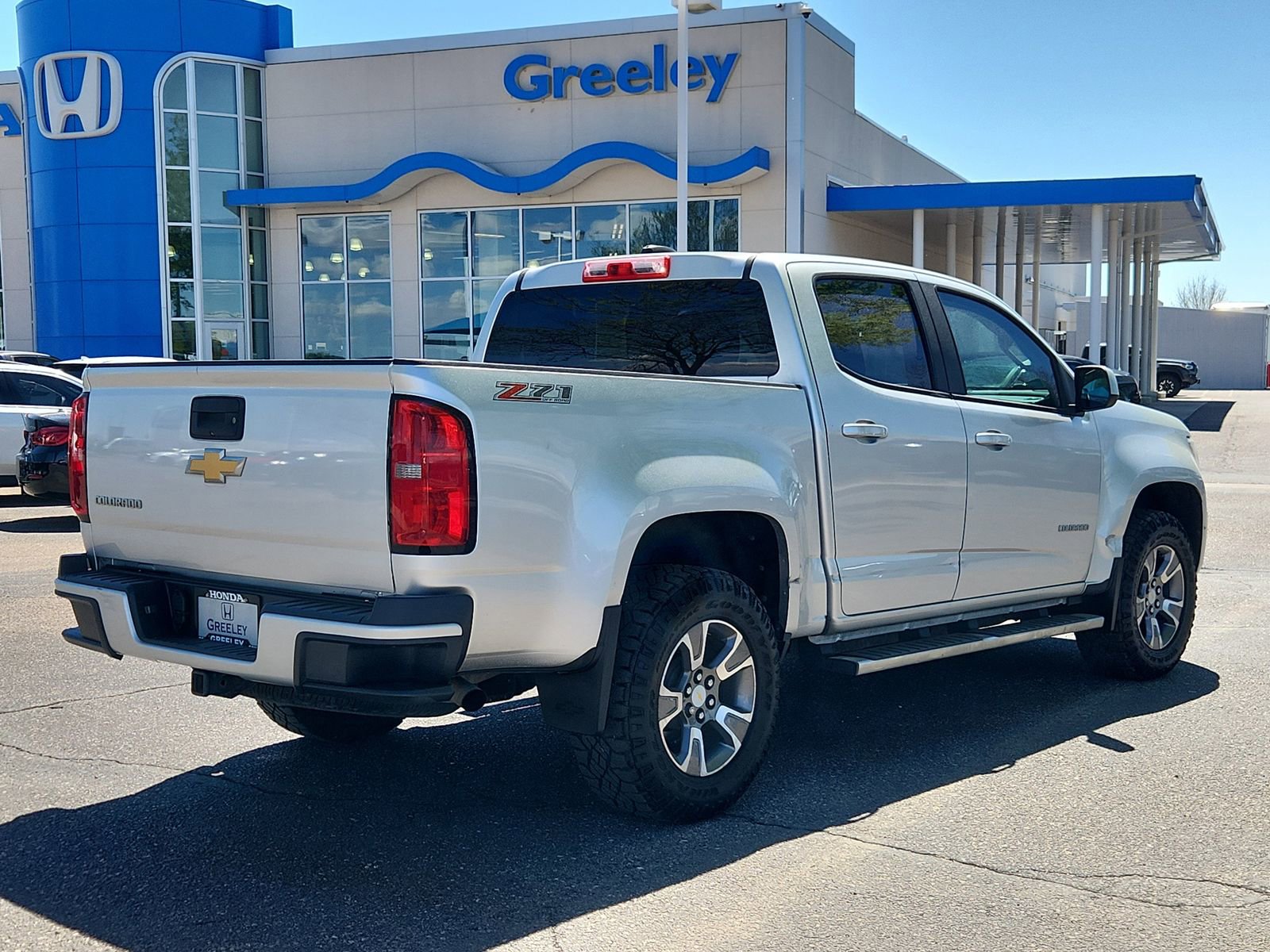 Used 2015 Chevrolet Colorado Z71 image 4