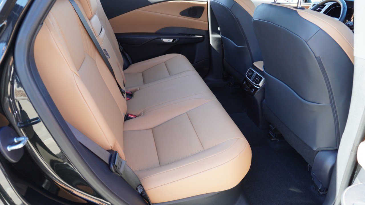 Used 2025 Lexus RX 350 Premium w/ Convenience Package image 31