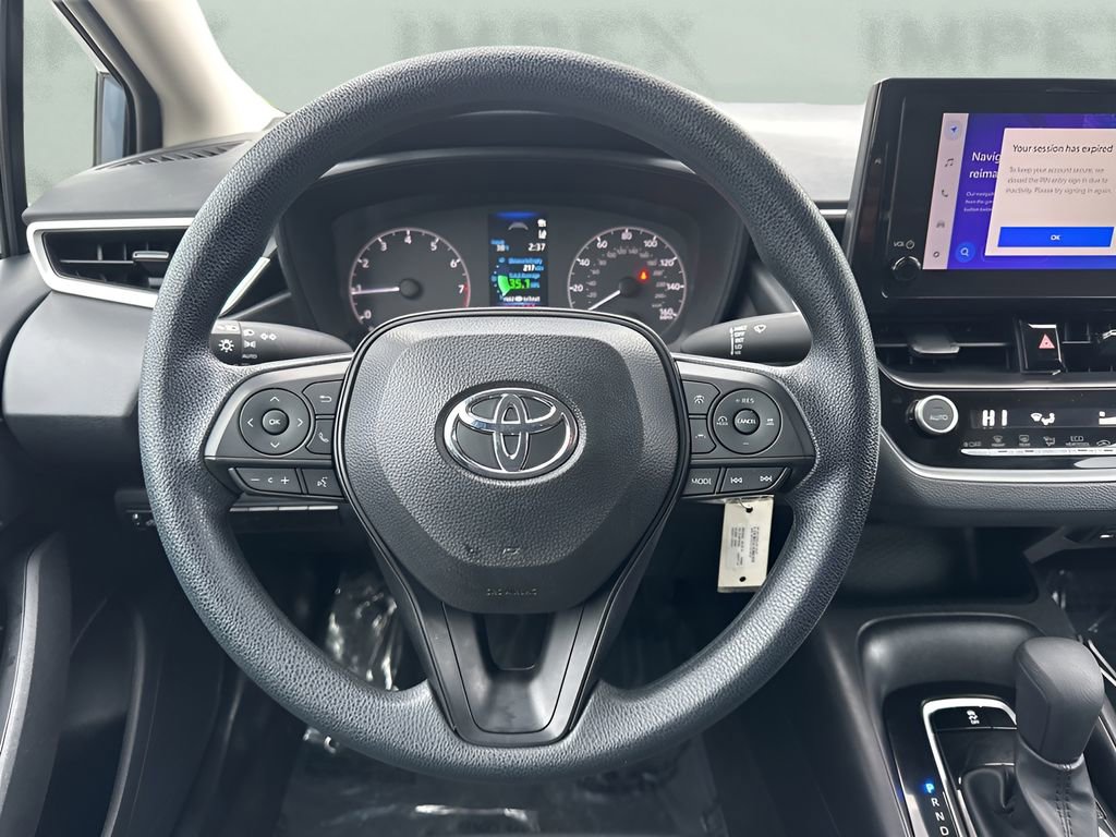 Used 2025 Toyota Corolla LE image 12