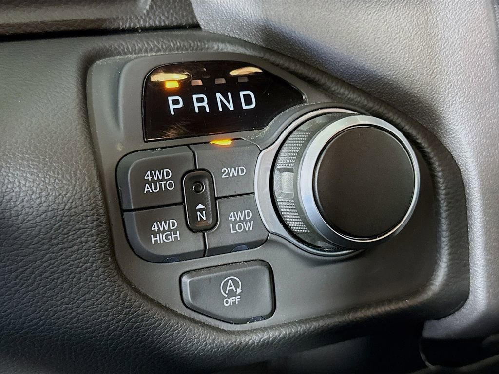Used 2025 RAM 1500 Big Horn AWD/4WD image 16