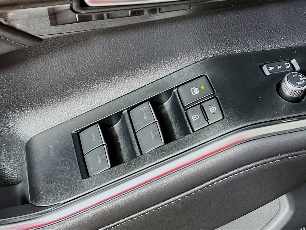 Certified 2026 Toyota Highlander Platinum image 17