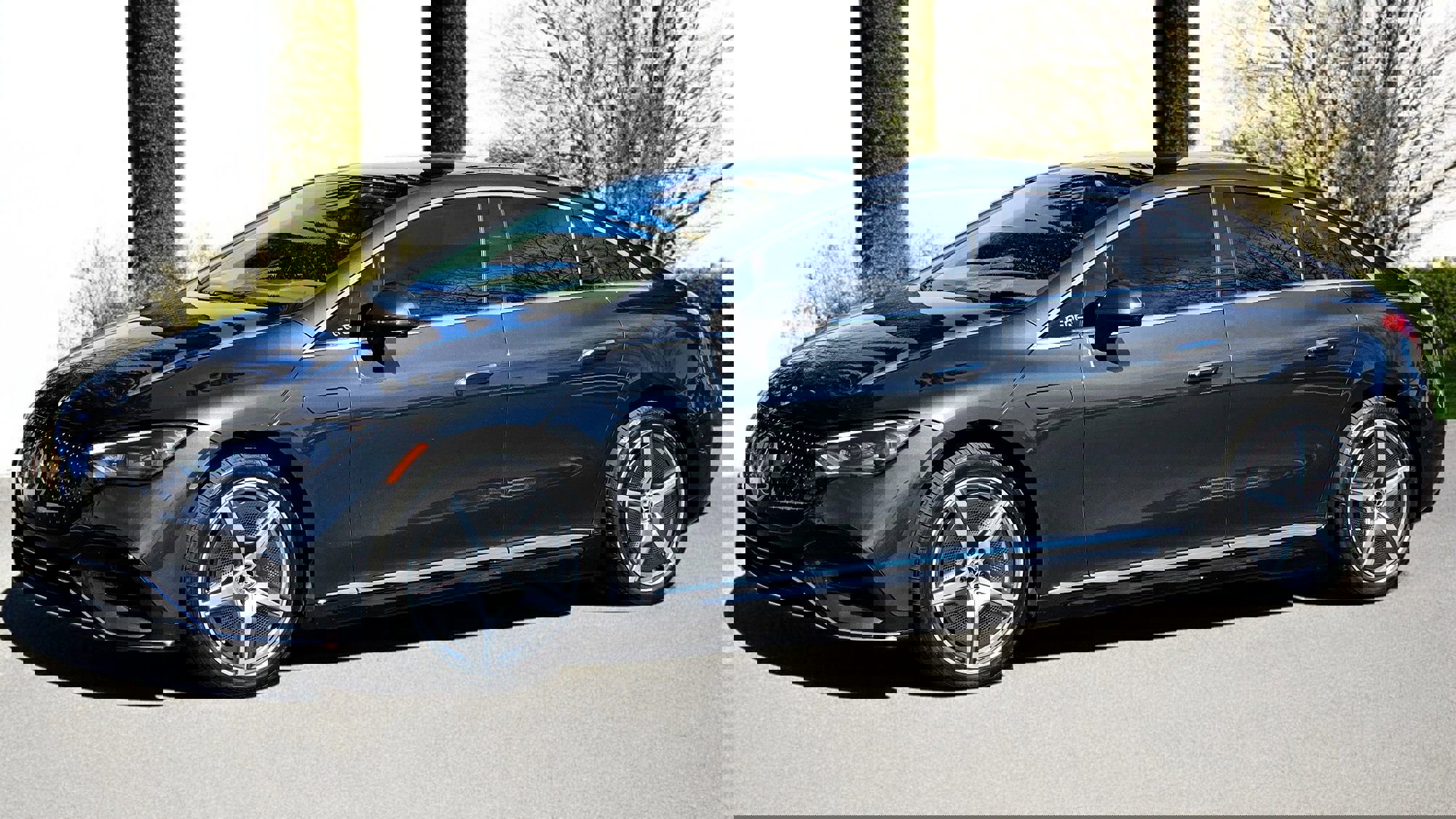 Used 2023 Mercedes-Benz EQE 500 4MATIC Sedan w/ Exclusive Trim Package image 1