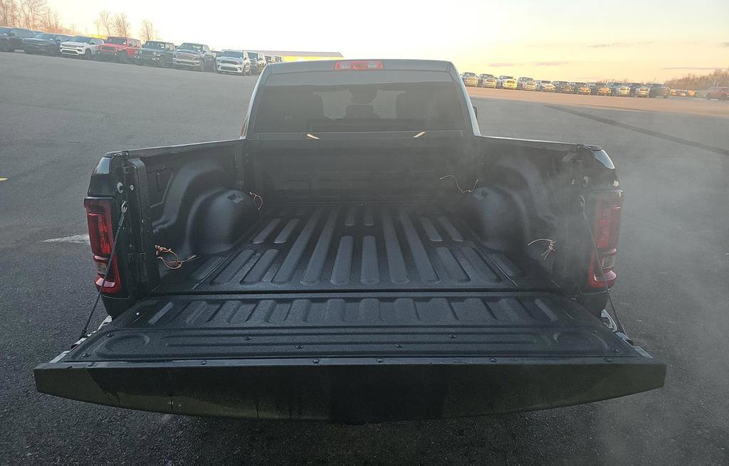 Used 2025 RAM 2500 Big Horn AWD/4WD image 12