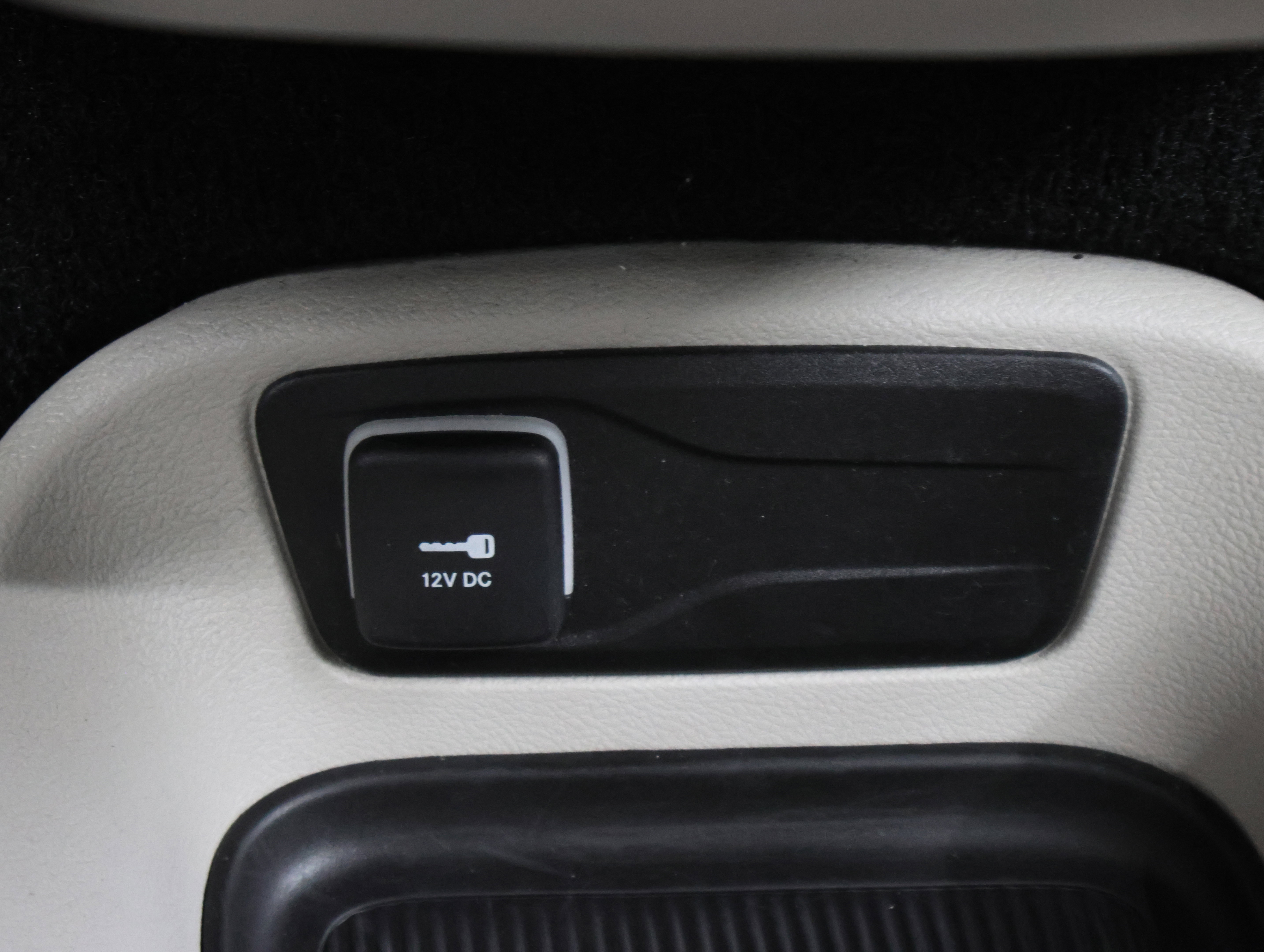 Used 2024 Chrysler Pacifica Touring-L image 47