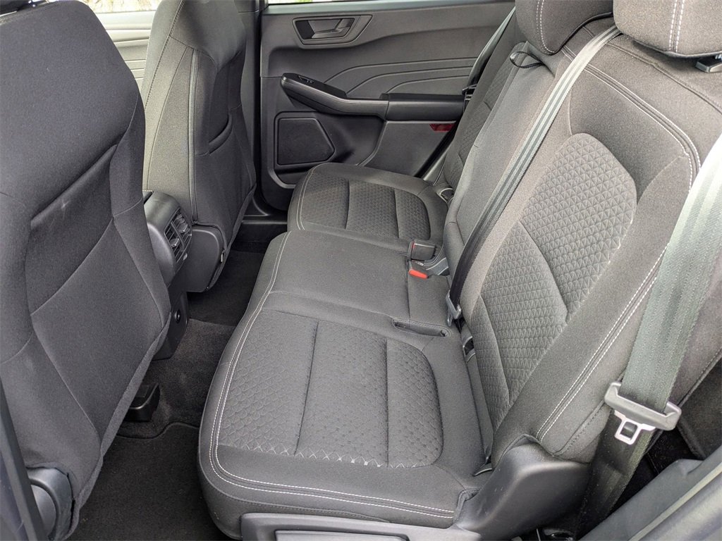 Used 2025 Ford Escape Active image 30