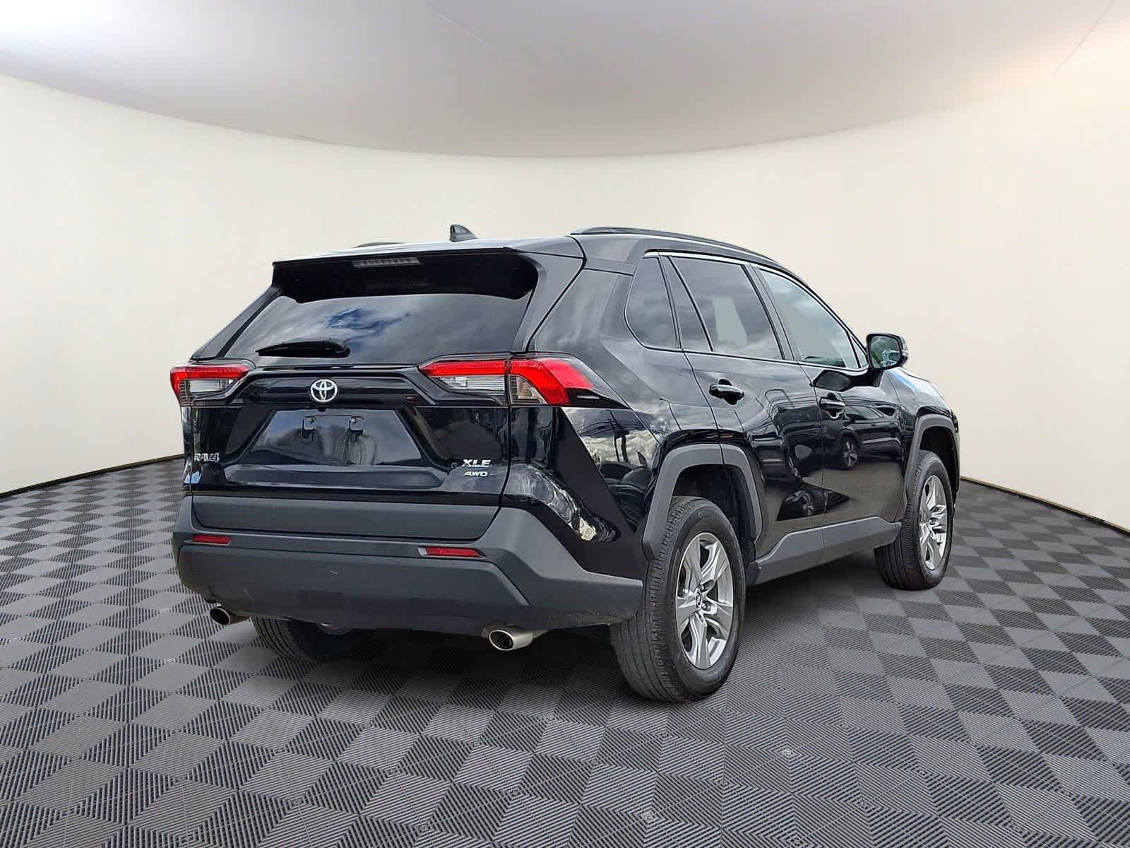 Certified 2024 Toyota RAV4 XLE AWD/4WD image 6