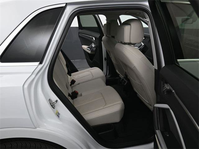 Certified 2025 Audi Q3 2.0T Premium w/ Convenience Package image 33