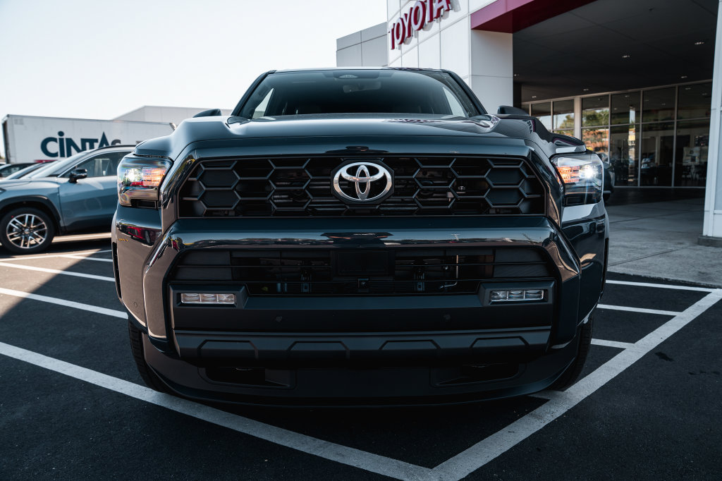 New 2026 Toyota 4Runner TRD Off-Road Premium AWD/4WD image 2