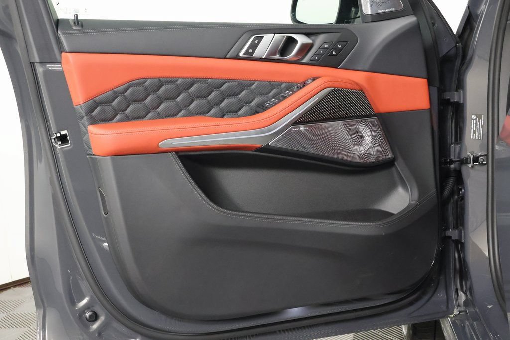 New 2026 BMW X5 M Competition w/ Executive Package AWD/4WD image 8