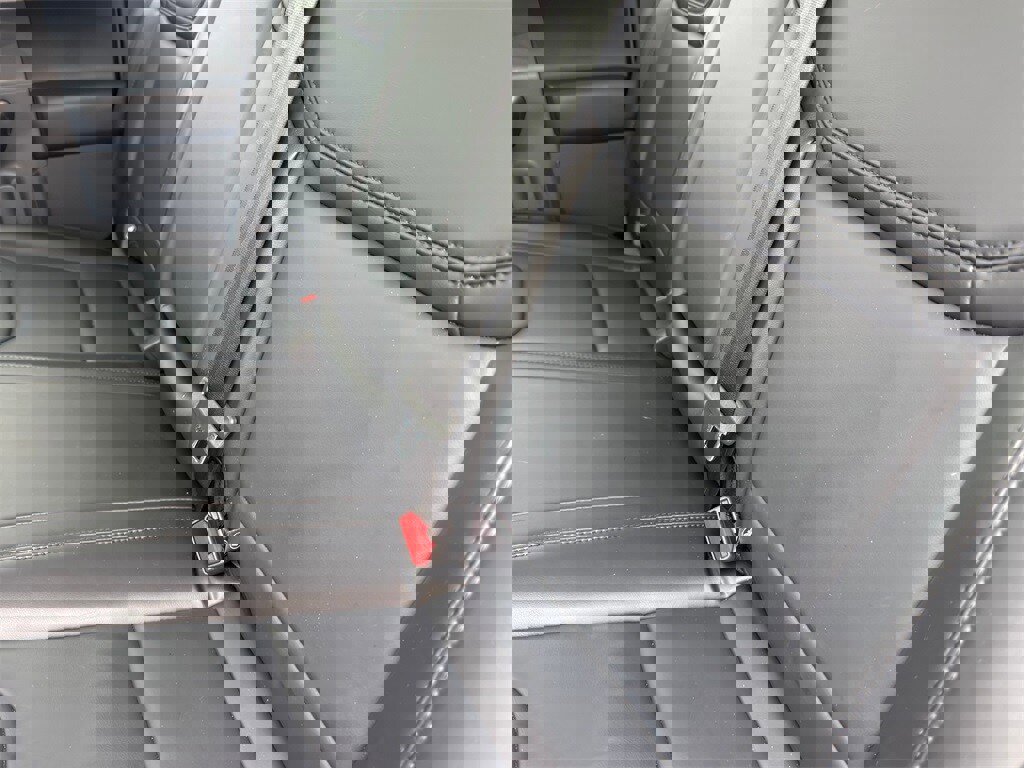 Used 2024 Ford Maverick Lariat w/ Black Appearance Package image 33