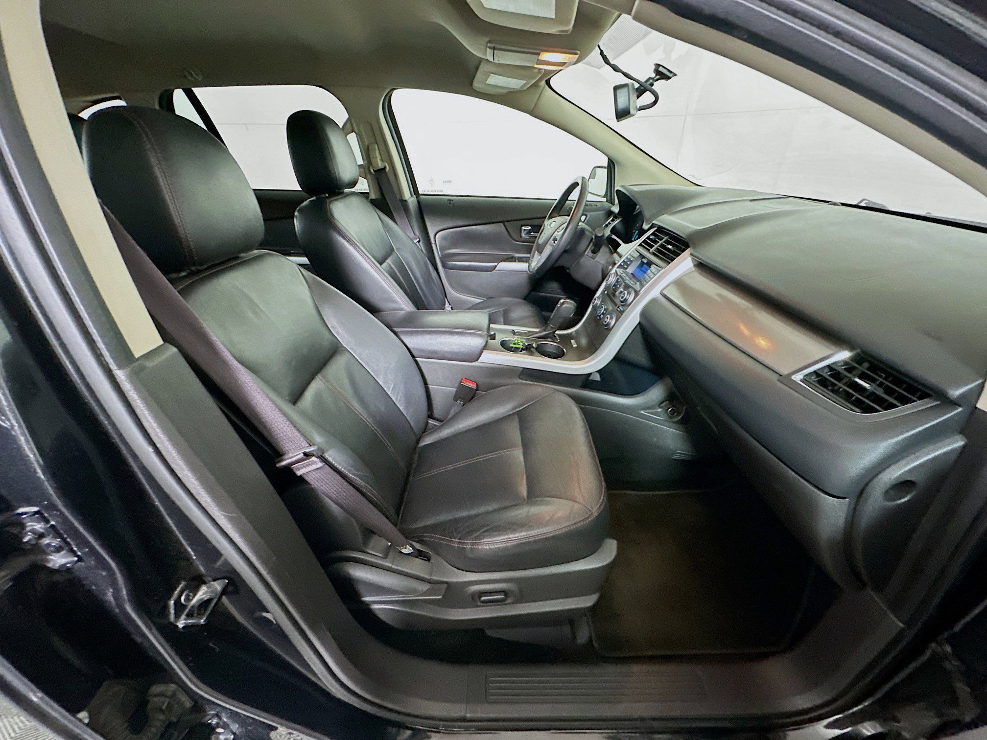 Used 2013 Ford Edge SEL image 29