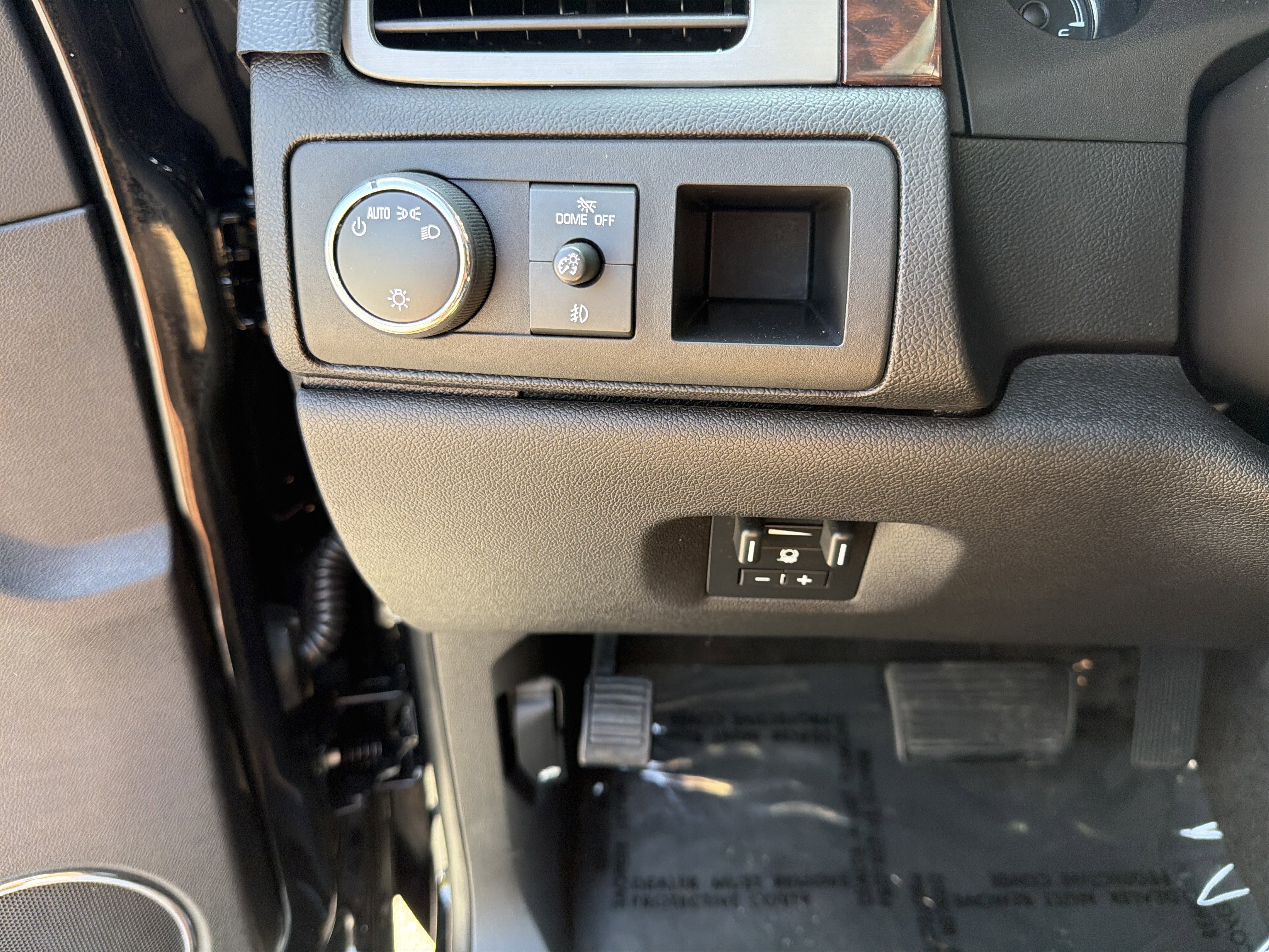 Used 2014 GMC Yukon Denali image 38