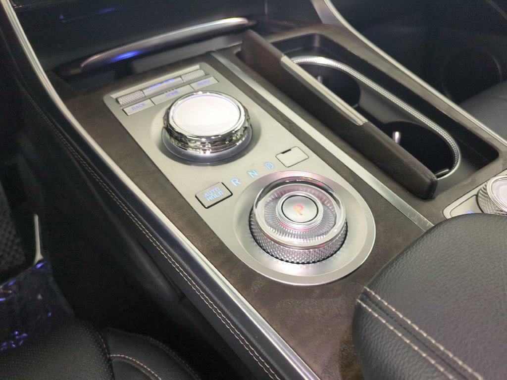 Used 2024 Genesis GV80 3.5T AWD/4WD image 22