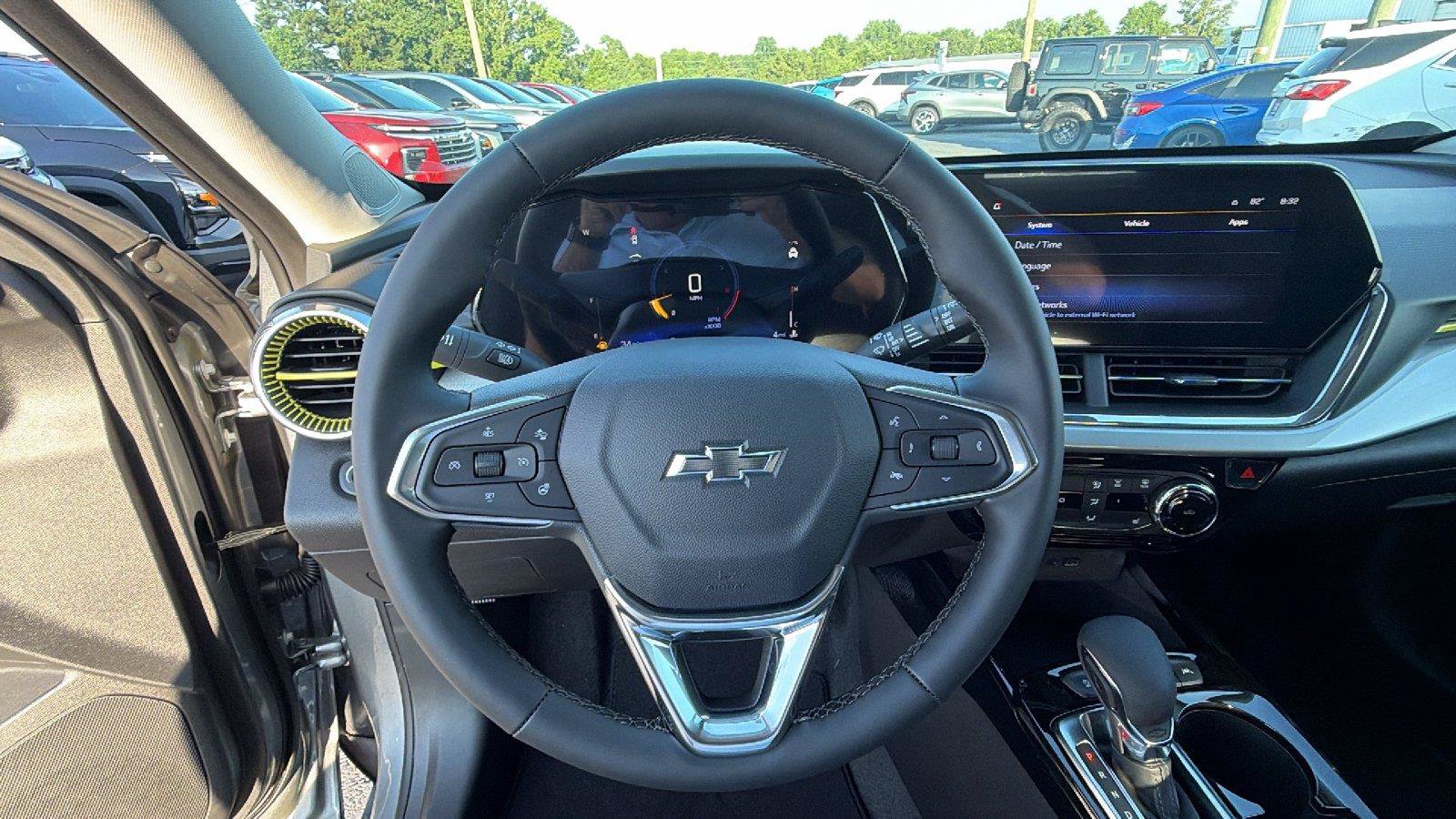 New 2026 Chevrolet Trax LT w/ Driver Confidence Package FWD image 20