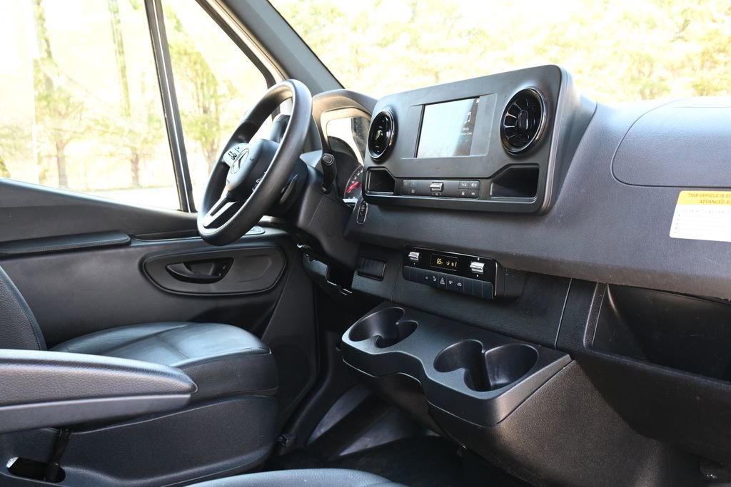 Used 2023 Mercedes-Benz Sprinter 144 Cargo image 28