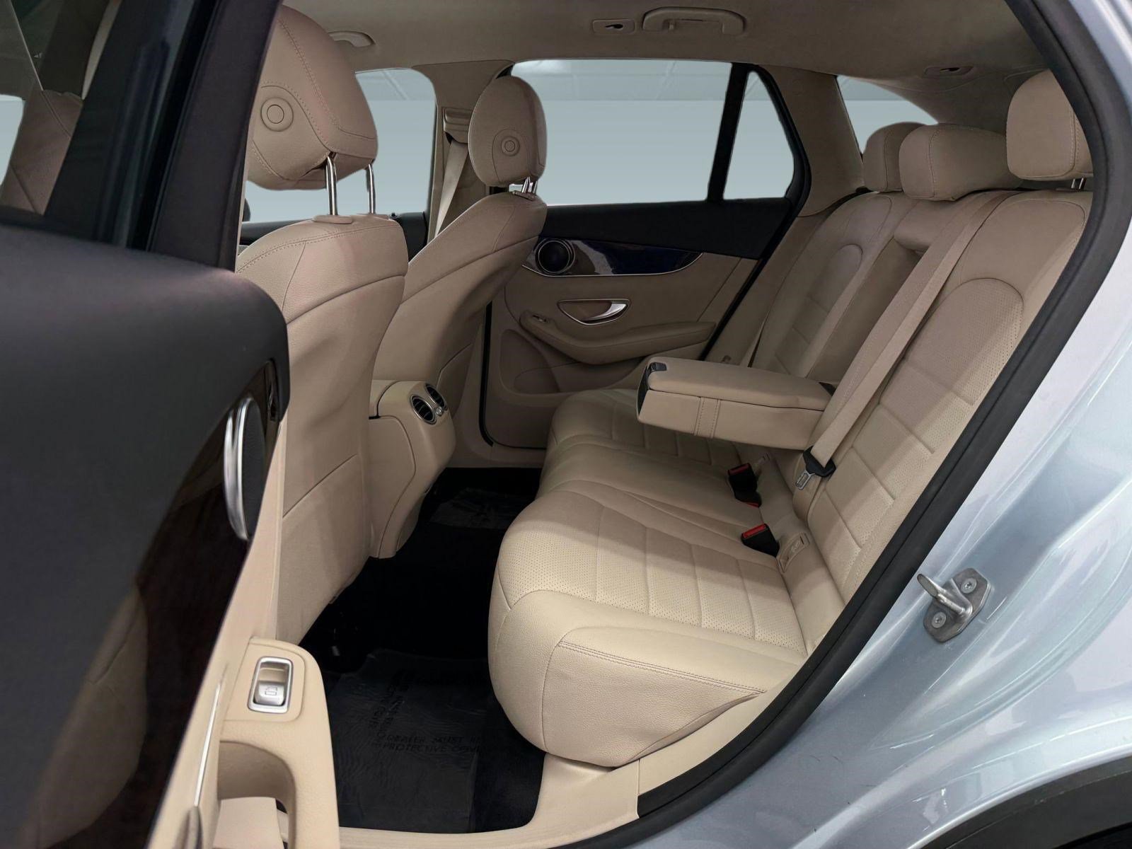 Used 2018 Mercedes-Benz GLC 350e 4MATIC image 12