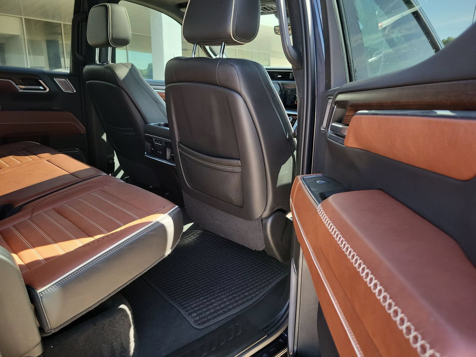 Used 2022 GMC Sierra 1500 Denali Ultimate AWD/4WD image 28