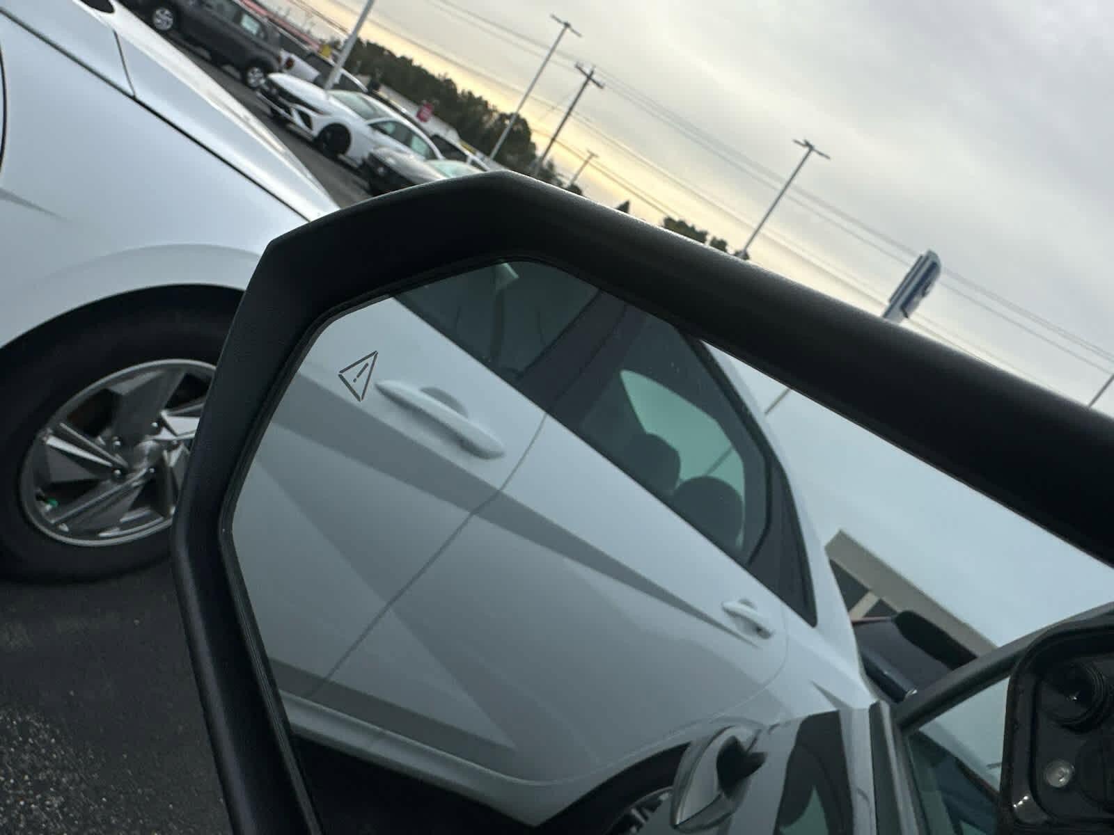New 2026 Hyundai Elantra SE FWD image 21