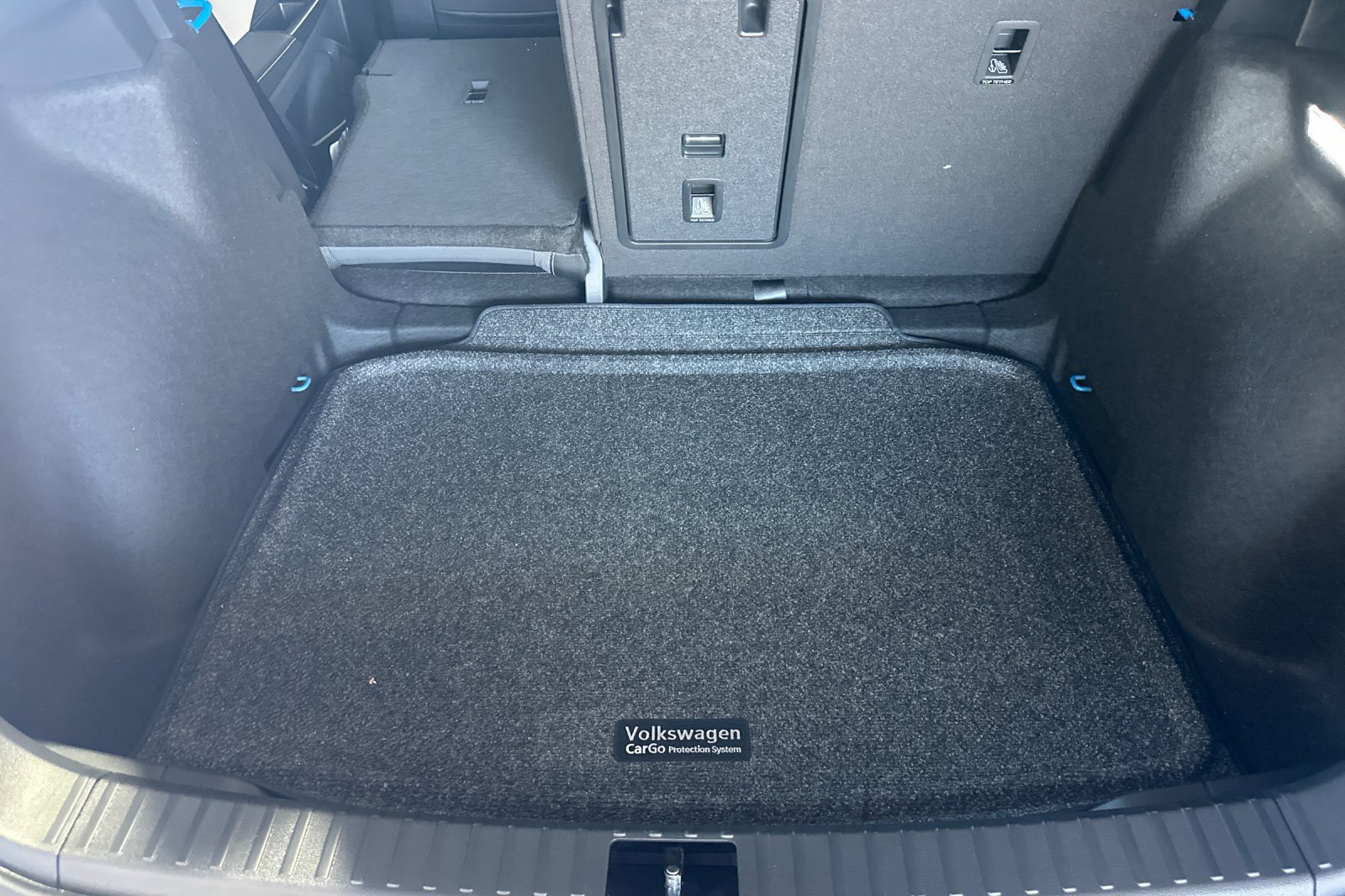 New 2026 Volkswagen Taos SE FWD image 13