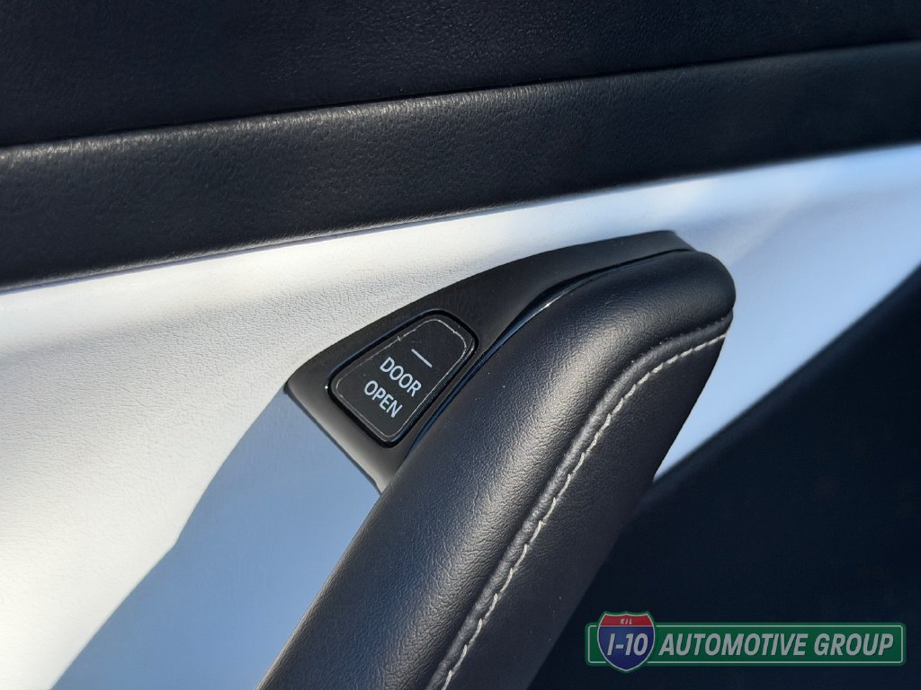 Used 2018 Tesla Model 3 Long Range AWD/4WD image 19