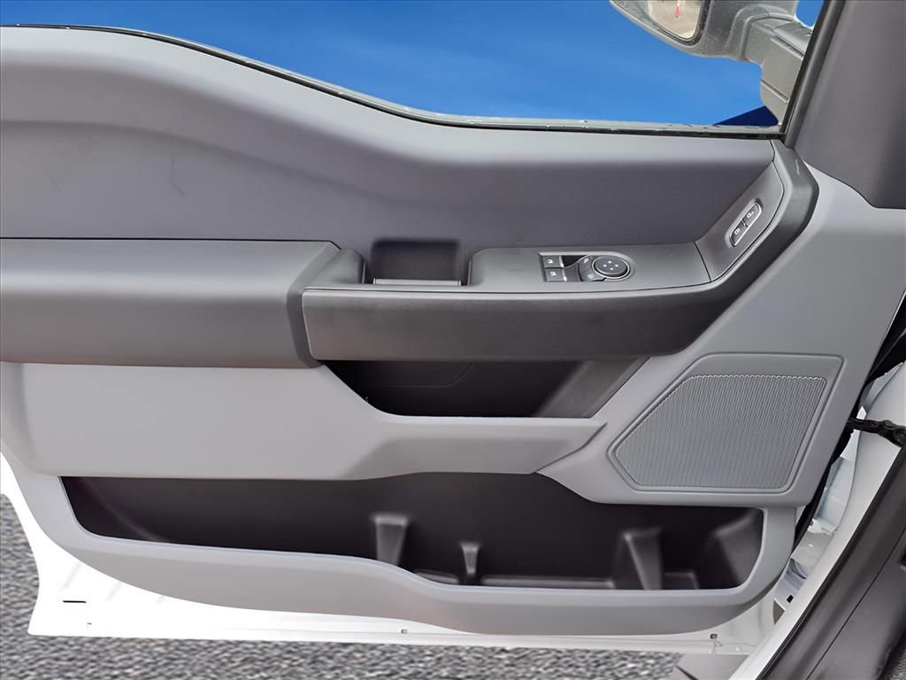 New 2026 Ford F550 2WD Regular Cab Super Duty image 15